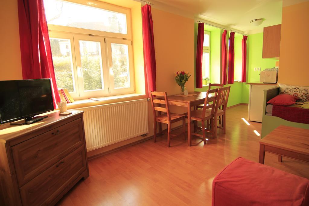 Stara Mlekarna Hotel Kytlice Luaran gambar